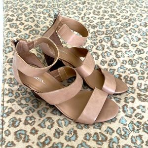 Tan Wedges